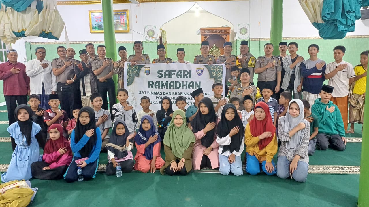 Dekat dengan Masyarakat, Polres Humbahas Gelar Safari Ramadan dan Buka Puasa Bersama di Marade