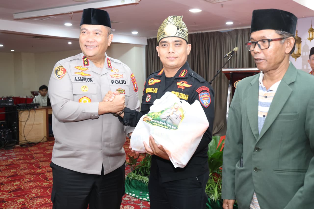 Kapolda Kepri Silaturahmi dan Buka Puasa Bersama Ormas, OKP, BEM dan Kelompok Cipayung Plus Kepri.