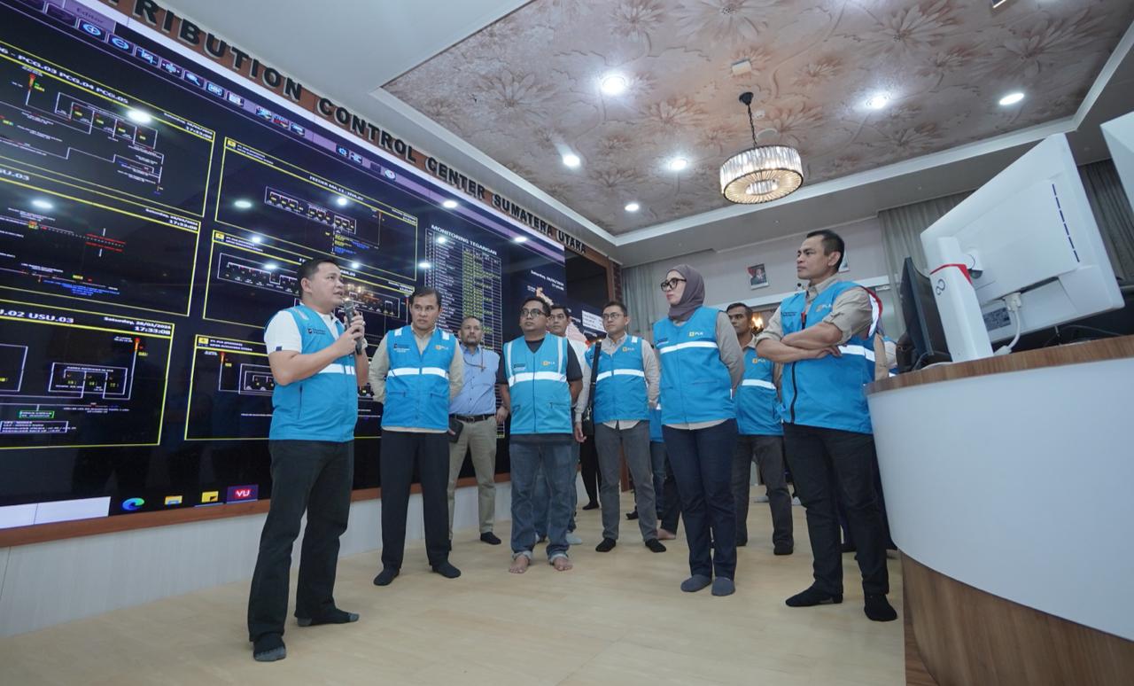 Direktur Distribusi PLN Pastikan Kelistrikan Sumur Andal di Penghujung Siaga Ramadan dan Idulfitri