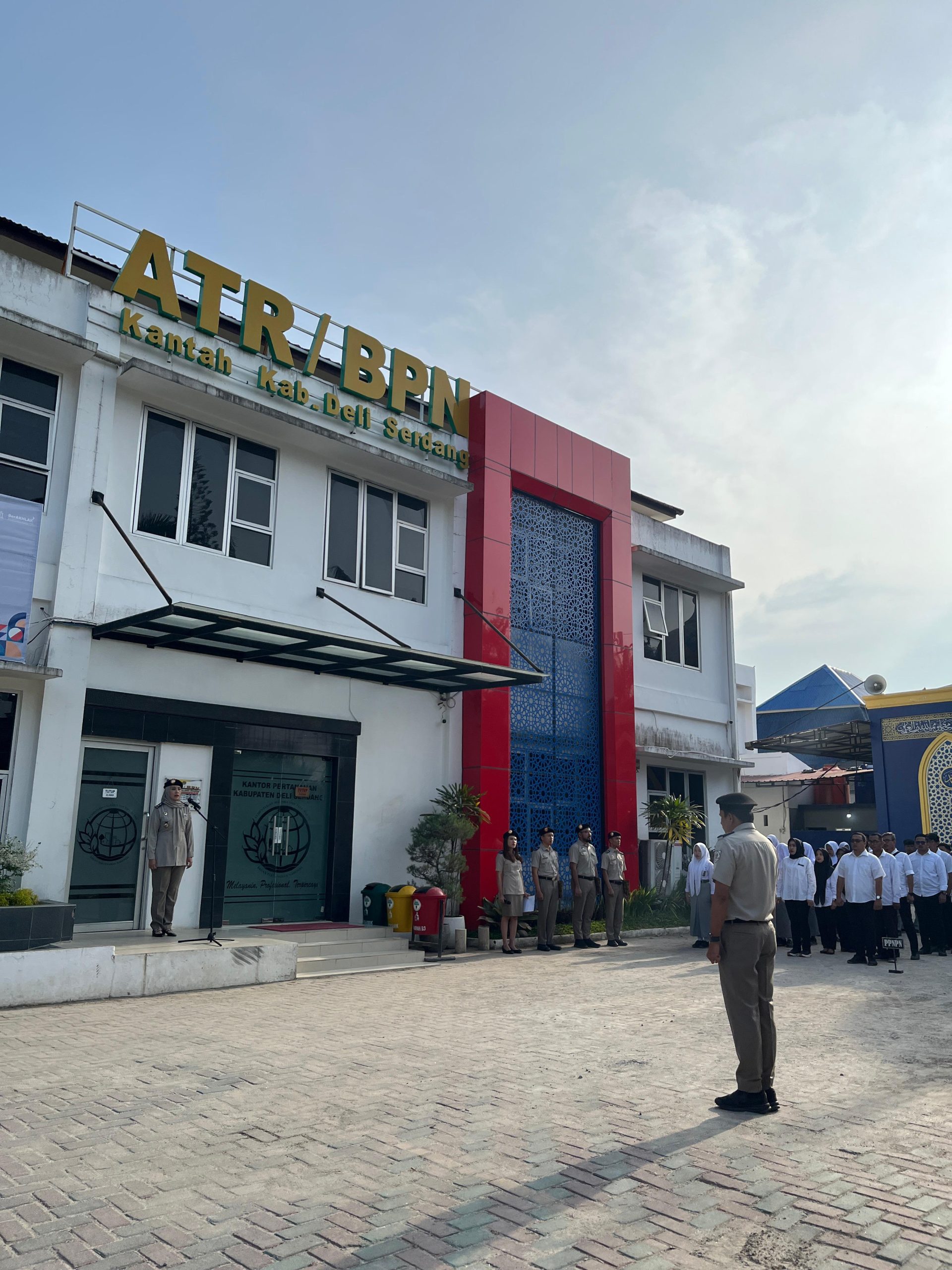 Apel Pagi Rutin, Kantor Pertanahan Deli Serdang Teguhkan Disiplin dan Semangat Kerja