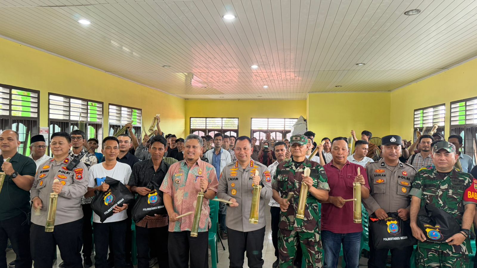 Kapolrestabes Medan Gelar Curhat Warga di Kelurahan Gaharu, Tekankan Keamanan Lingkungan Tanggung Jawab Bersama