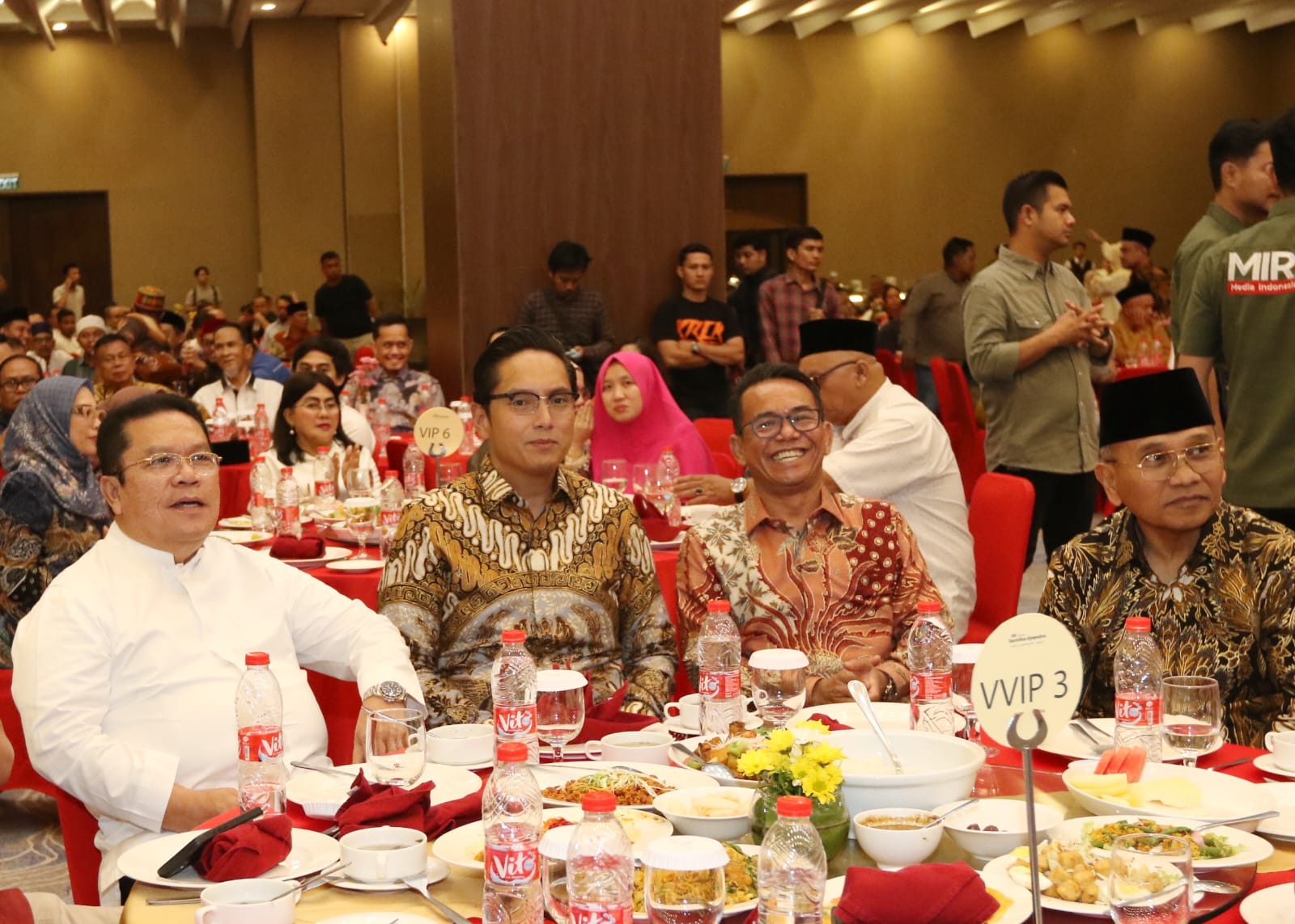 Perkuat Sinergi, Wali Kota dan Wakil Wali Kota Medan Hadiri Halal bi Halal Keluarga Besar Yayasan Gerakan Sumatera Utara Bergiat dan IKA MSP FISIP USU