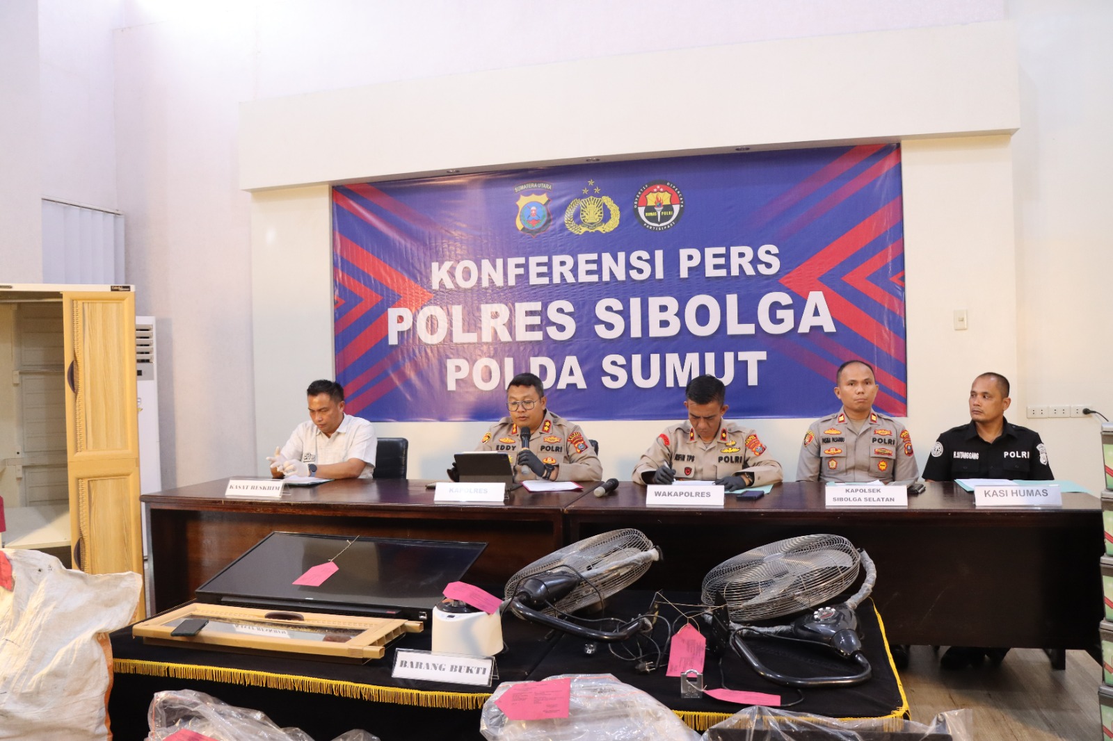 Polres Sibolga Ungkap Dua Kasus Curat, Enam Tersangka Diamankan