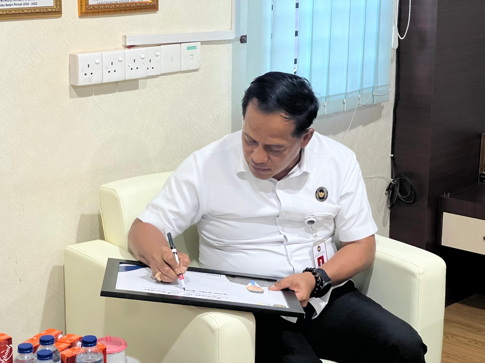 Sinkronisasi dan Koordinasi Tata Kelola Pemasyarakatan: Rutan Batam Terima Kunjungan Asisten Deputi Kemenko Kumham imipas.