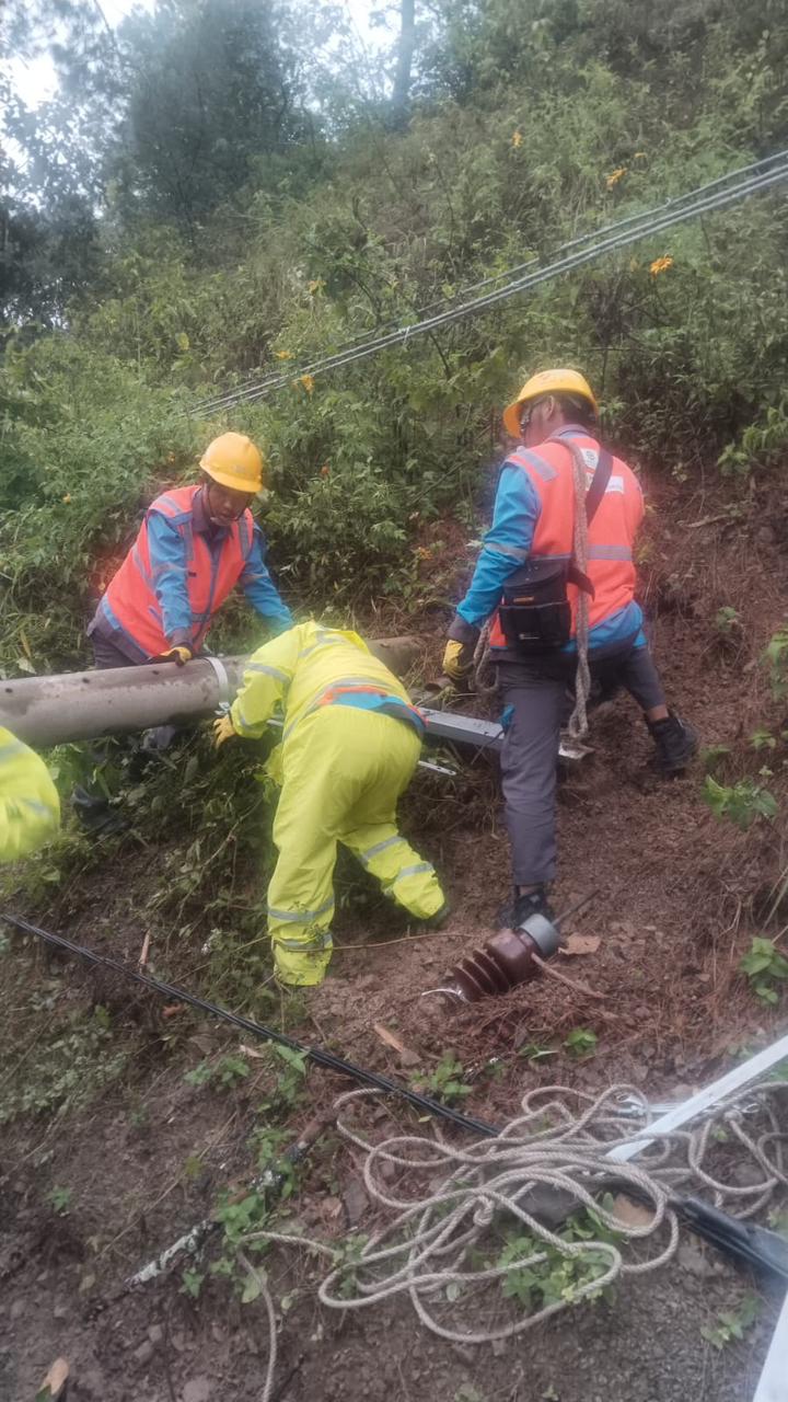 Cuaca Ekstrem Picu Gangguan Listrik, PLN Gerak Cepat Pulihkan Pasokan di Parapat