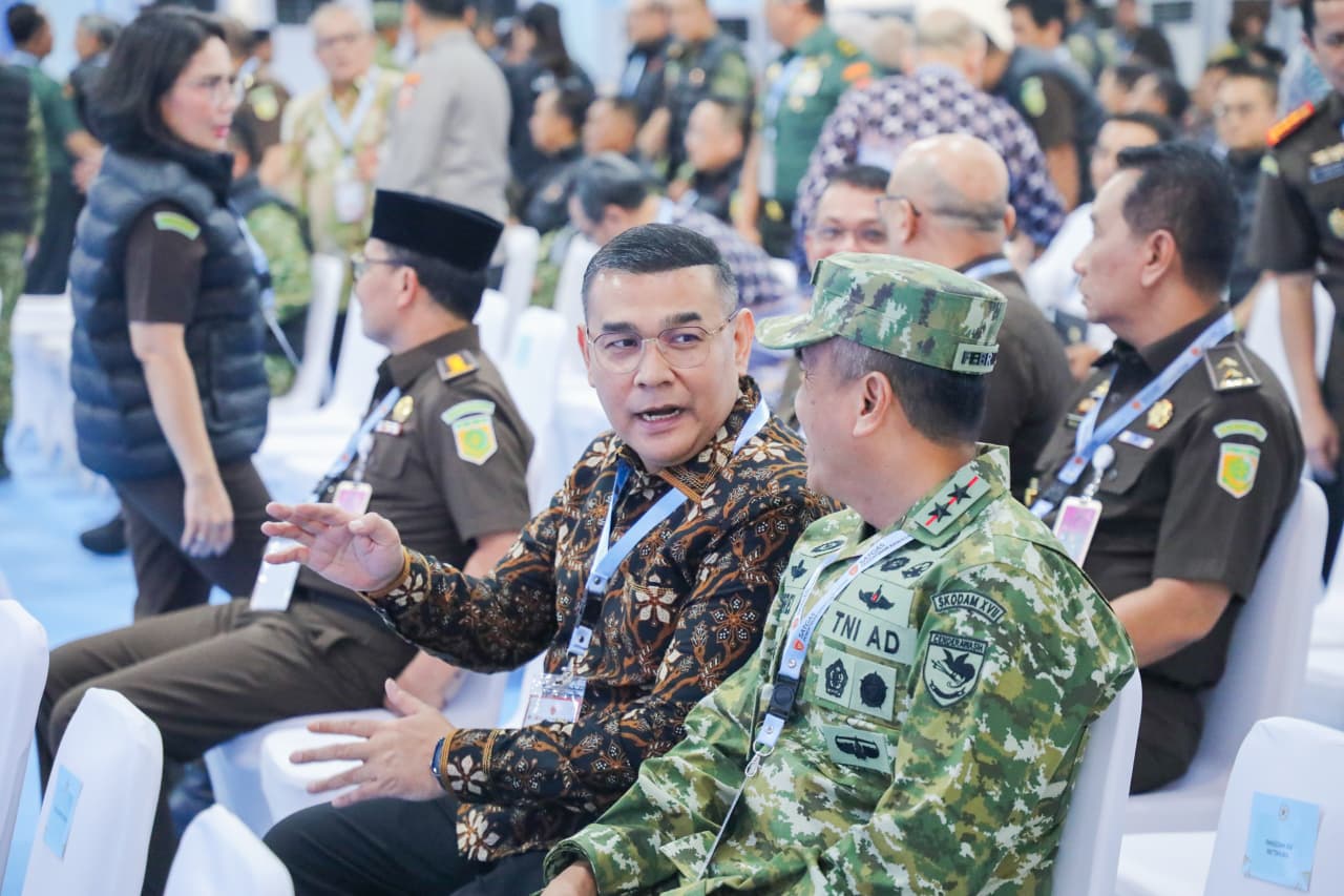 Wamen Ossy Saksikan Penyerahan Denda Administratif Rp11,4 Triliun oleh Satgas PKH sebagai Wujud Penyelamatan Kekayaan Negara