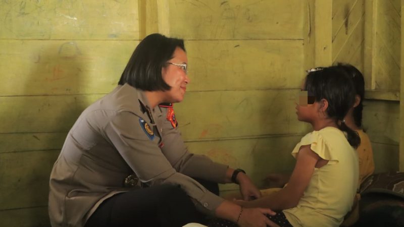 Kapolres Samosir Jadi Orangtua Asuh Anak Korban Penganiayaan