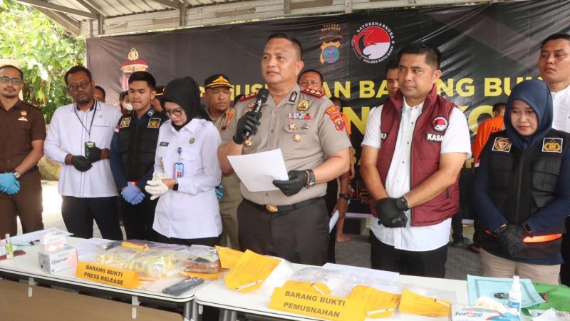 Polres Batu Bara Press rilis Ungkap Kasus Narkoba dan Musnahkan 1.210,07 gram Narkotika.