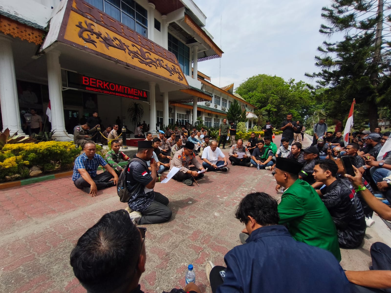 Ratusan Buruh Gelar Aksi May Day di Langkat, Desak Pembentukan Satgas Perburuhan Perkebunan