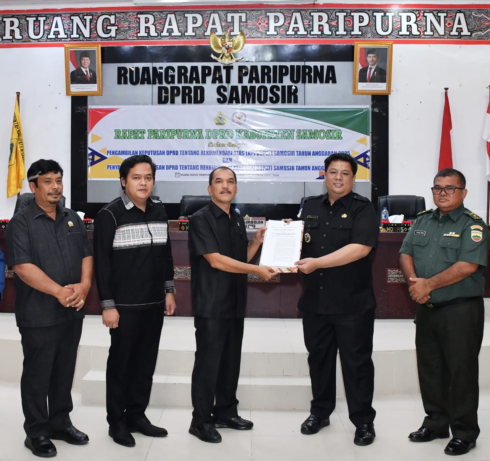 Bupati Samosir Apresiasi DPRD Atas Disetujuinya LKPJ Tahun Anggaran 2025