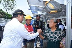 Bupati Samosir Tinjau Pembangunan Pompa Air Tenaga Surya Bantuan Kedubes Inggris