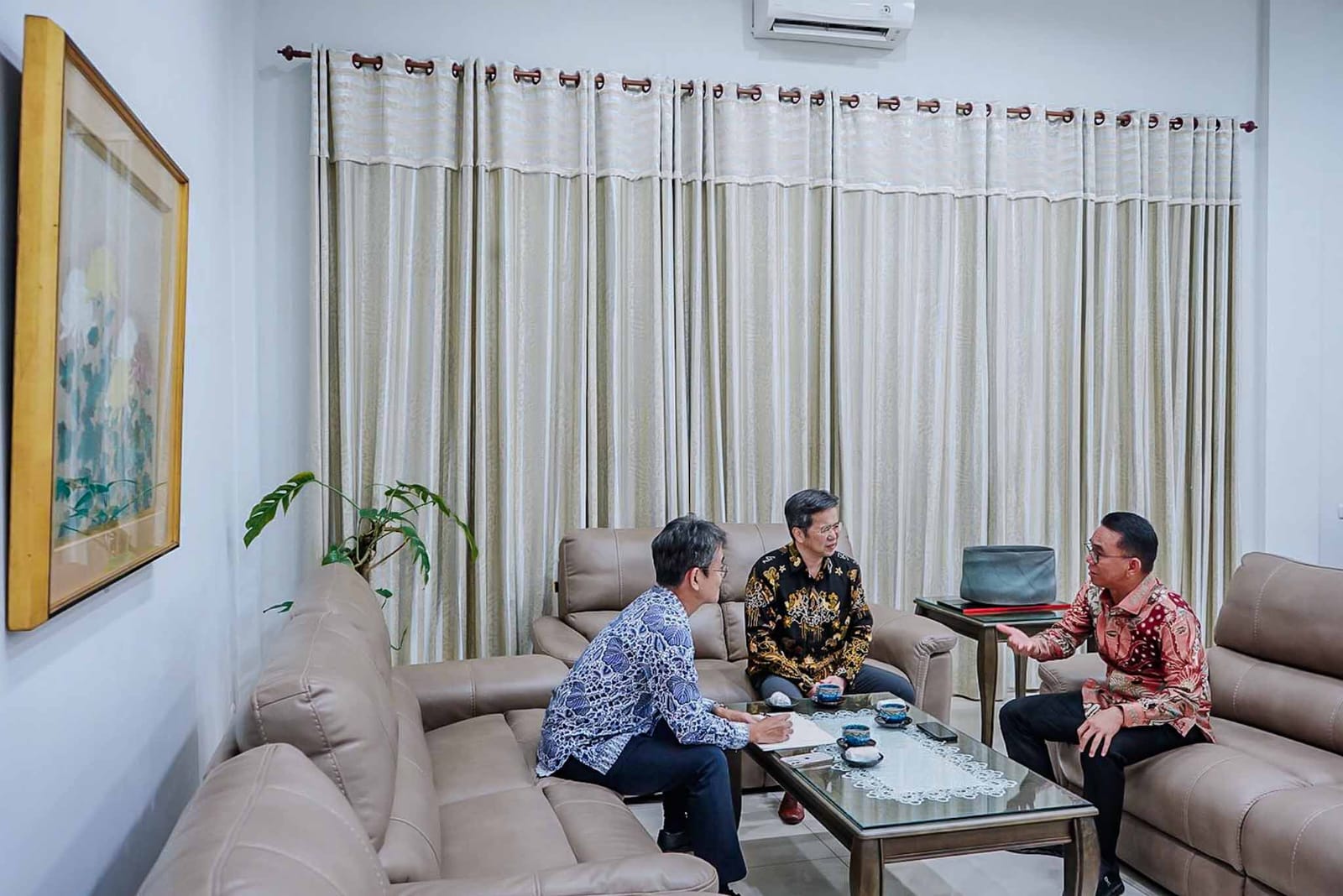 Zakiyuddin Harahap dan Konsul Jepang di Medan Bahas Peluang Kerja Sama