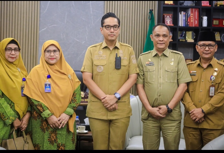 Sambut Hangat Pengurus Aisyiyah, Rico Waas Dukung Tabligh Akbar Milad ke-109