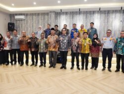 Sama-Sama Terluka karena Banjir, Ketulusan Wali Kota Medan Luluhkan Hati Bupati Aceh Tamiang