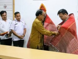Tim UK FCDO, Bapperida Sumut dan Pemkab Samosir Tinjau Implementasi Pompa Air Tenaga Surya di Kabupaten Samosir