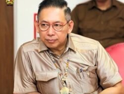 Ketua DPRD Medan Wong Chun Sen Ucapkan Selamat kepada Donald Panggabean yang Dilantik Pimpin PAC IPK Medan Sunggal