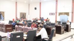 Sepakat, Bupati Samosir Bersama DPRD Tetapkan Perda Pertanggungjawaban APBD 2025 dan Perda Pengelolaan Sampah