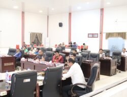 Sepakat, Bupati Samosir Bersama DPRD Tetapkan Perda Pertanggungjawaban APBD 2025 dan Perda Pengelolaan Sampah
