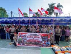 Ditreskrimsus Polda Kepri Bagikan dan Pasang Bendera Merah Putih Bersama Masyarakat, Perkuat Semangat Kebangsaan.‎