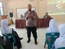 Polri Hadir di Sekolah, Sat Binmas Polres Langkat Edukasi Pelajar Cegah Pergaulan Bebas dan Gangguan Kamtibmas