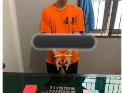 Diduga Edarkan Sabu, seorang laki-laki Ditangkap di Rumah Kosong, Polisi Sita Timbangan Digital dan Puluhan Plastik Klip