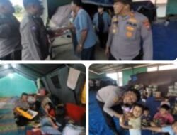 Polres Karo Berbagi Keceriaan, Anak-Anak Pengungsi Sinabung Dapat Bantuan Snack