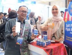 Gubernur BI Destry Damayanti Coba Langsung QRESTO di Booth Pemkot Medan pada FEKDI 2026