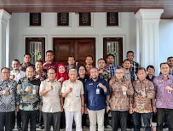 Gunungsitoli Capai Target UHC, Wagub Surya Minta Pelayanan Kesehatan Terus Diperkuat